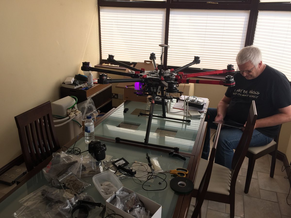 Feeling #retro setting up a #DJI #s1000  fitting a #GH4 #camera to it. All ready for some fun in the #sun
skeyetrain.co.uk for #drone #training #newjob #BloodMoon #AerialPhotographer #AerialPhotography #Autonomousvehicles #Autonomous