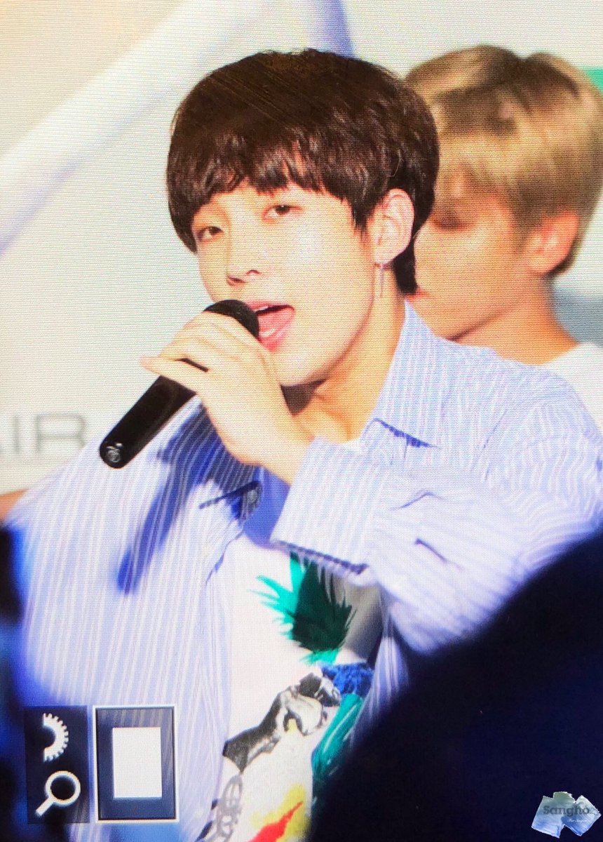 SNP_O2lO's tweet photo. 180727 난바OCAT 프리뷰
#SNUPER #스누퍼 #SANGHO #상호 #夏のMagic @snuper6 https://t.co/3inirLqFbb