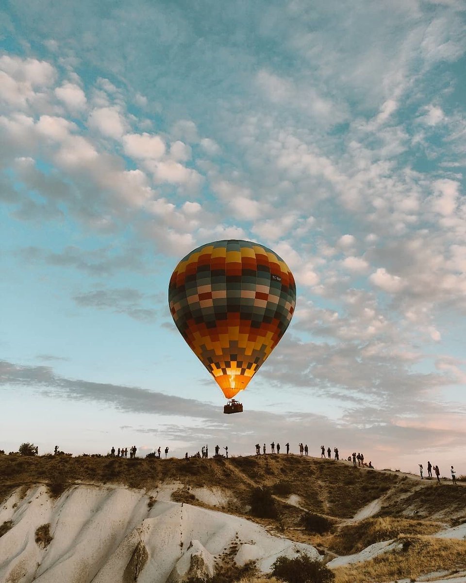 Ga de lucht in met 📸theaddictedyogi #ShotonOnePlus. Deel die van jou op onepl.us/i