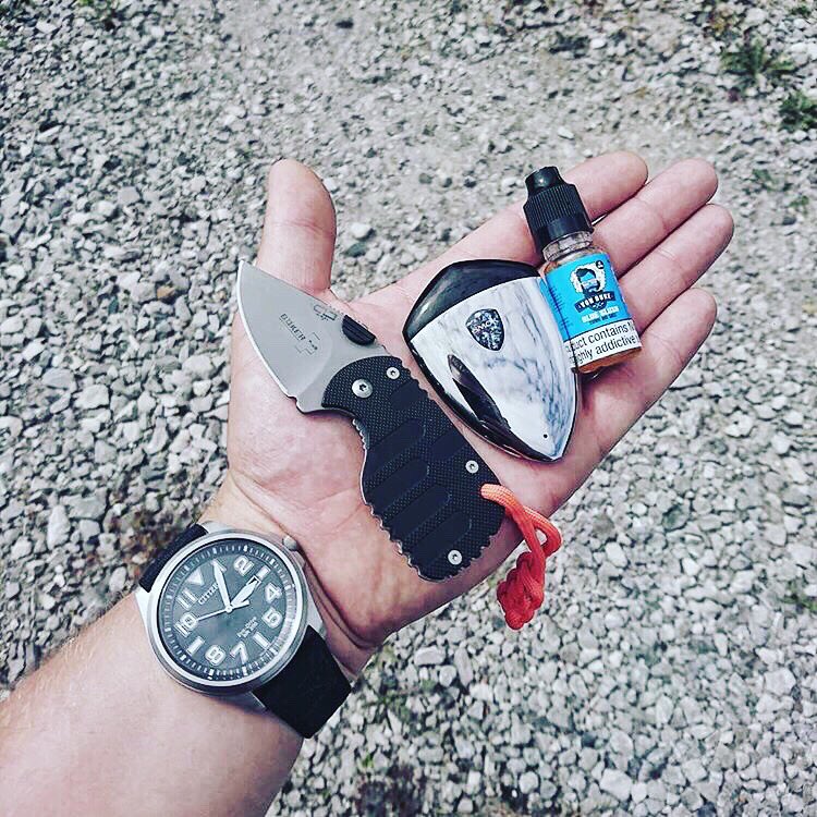 Killer Flavours for Killer Mods. Vape Different!!! Vape VonDuke #vondukeliquids ft. @lofty2006
#tastyvapes #vapenation #vapecommunity #vapetricks #vapefamily #vapewithus #bigclouds #vapefriends #vapearmy #londonvapers #newjuice #ukvapers #instavape #vapegear #vapeselfie