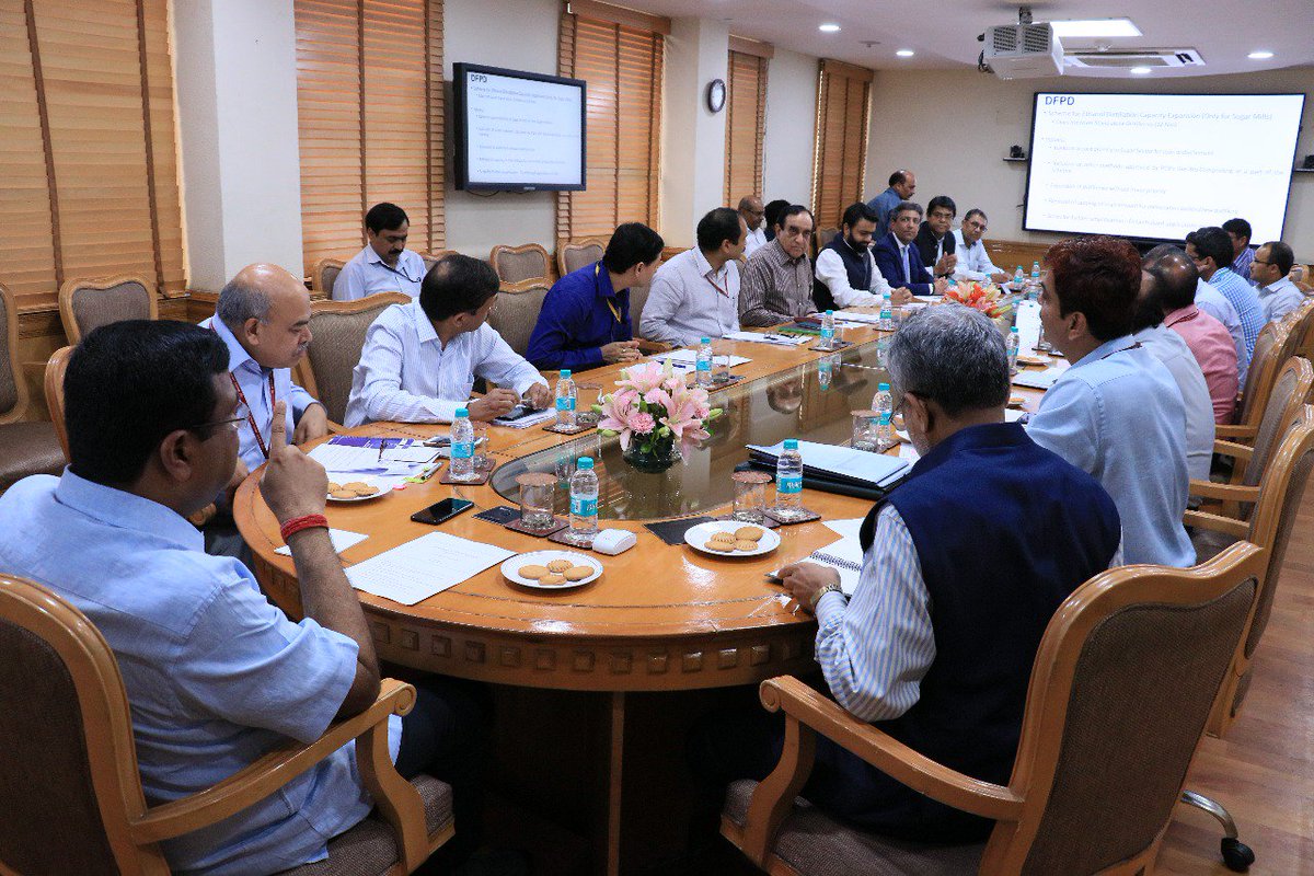 PetroleumMin's tweet image. Min. PNG &amp;amp; SDE @dpradhanbjp reviewed the progress of recent policy decisions taken to augment the ethanol procurement for Ethanol Blended Programme along with senior officials from agriculture ministry, @moefcc, @RailMinIndia, @FinMinIndia, @MOFPI_GOI &amp;amp; industry stakeholders.