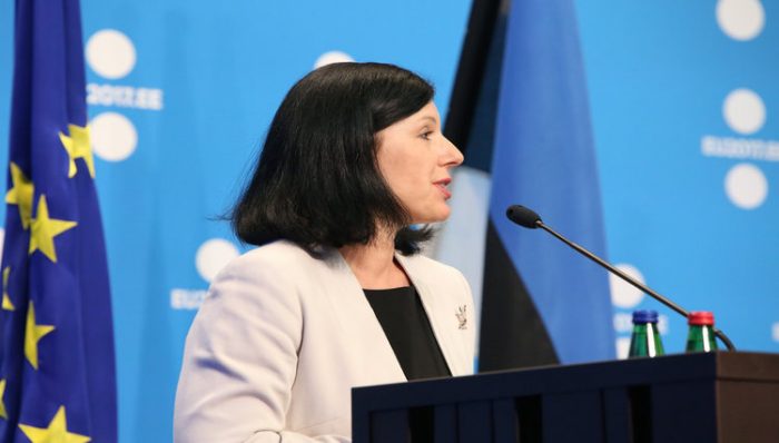 DataProtectPro's tweet image. US puts America first, but has privacy been shielded by a twilight world? 

Full article: bit.ly/2vaiF1Q

#GDPR #Trust #PrivacyShield