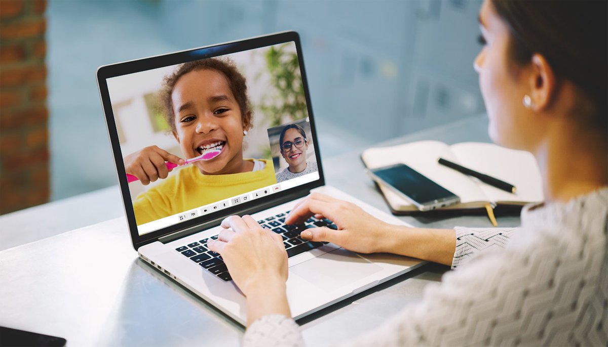 FaceTalk_'s tweet photo. Ergotherapeuten van Rijndam #Kinderrevalidatie begeleiden revaliderende #kinderen voor het eerst in Nederland per #video. Door via FaceTalk mee te kijken in hun thuisomgeving kan een #ergotherapeut met het kind en de ouders de activiteiten oefenen. https://t.co/Dq7PThYEZI https://t.co/5HPFzaoVlq