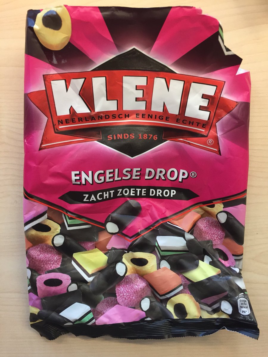 dokteropreis's tweet photo. Koop je een zak Engelse drop, zitten er maar 2 soorten in. Neem je contact op met de klantenservice, krijg ik geen reactie. Volgende keer Engelse drop van ander merk kopen #klene #engelsedrop #vanmelle https://t.co/HKtlv0OLuI
