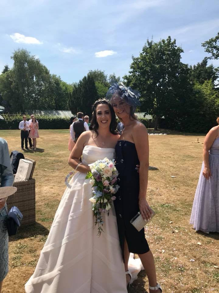 seanmdotnet's tweet photo. Had a truly fantastic day at my sisters wedding. Thanks @StanbrookAbbey for an amazing venue and @ConfettiPetals for their beautiful natural petal confetti. Even more thrilled that they are both run @sageuk products. #wedding #sagecustomer https://t.co/EXzHI88NY4