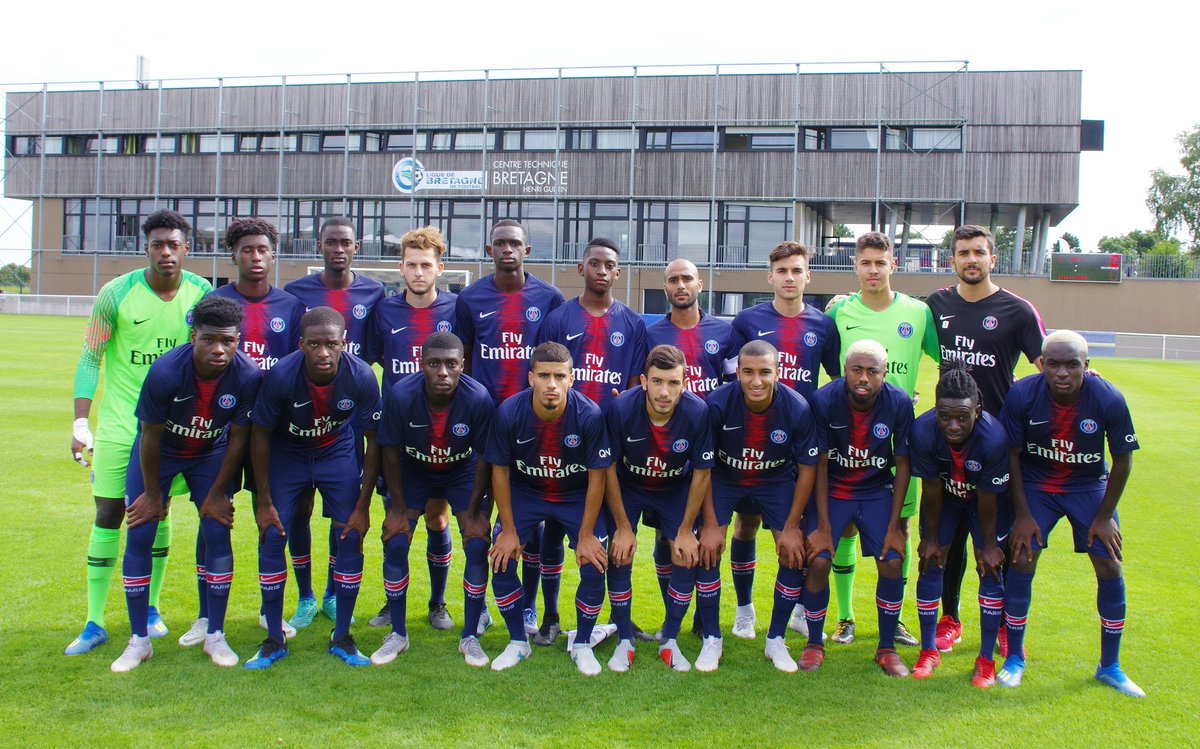 TitisduPSG's tweet photo. [Tournoi de #Ploufragan-N2] Les #Titis ont tenu tête à Tottenham (1-1) https://t.co/XQubspZYUX @PSG_inside #TeamPSG #PSG #U21 #Billey @CTBHenriGuerin @HAC_Foot @LFC @LivEchoLFC @VillePloufragan @LBFoff #PSGTOT https://t.co/nuPjxpnSBA