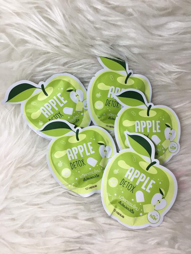 Beminecosmetics's tweet photo. freshcare 6ringgit ja sebotol😍.  aple detox 9ringgit💓. far away 7ringgit: berus muka sotong rm6😎 https://t.co/j3CrOnoj1O