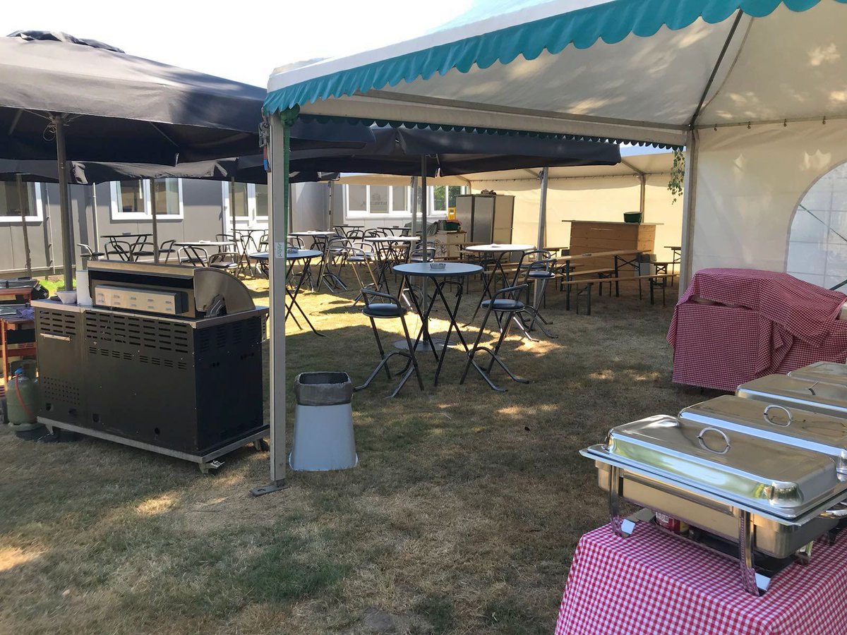Vandaag luiden we de #bouwvak in met de jaarlijkse barbecue. Uiteraard blijven wij bereikbaar voor vragen en storingen. We wensen iedereen een fijne #vakantie.