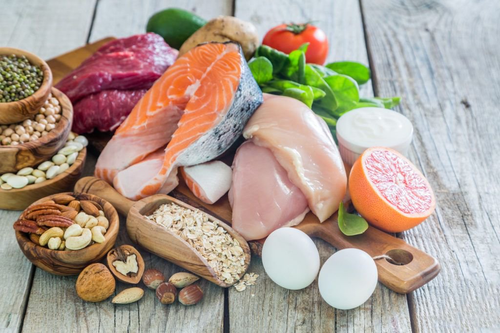 HarvardHealth's tweet photo. Diet and depression: How important a healthy diet is for our mental health. https://t.co/7OmpPkZBtt #HarvardHealth #depression #Diet https://t.co/yKWbNofkOg