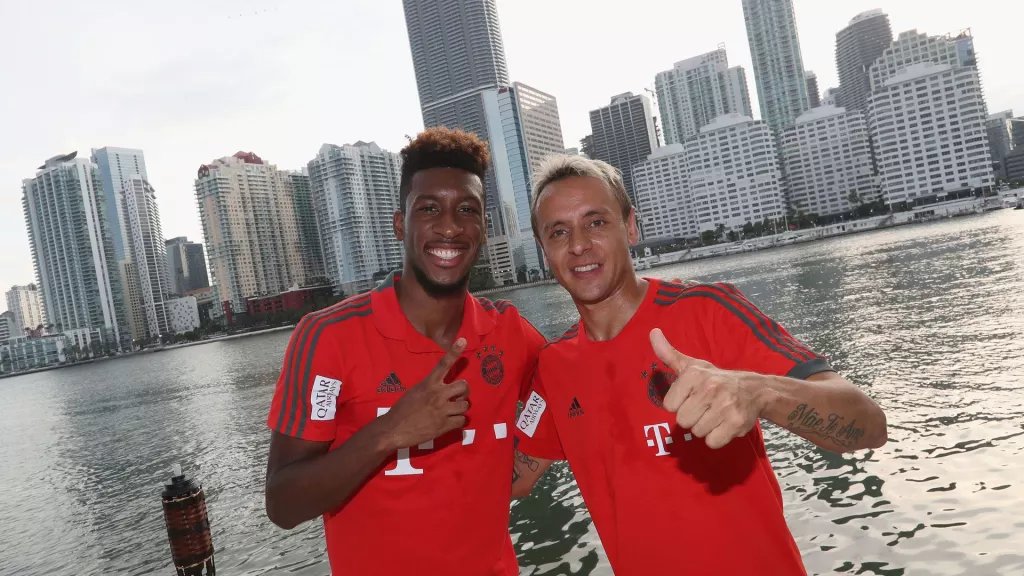 kingcoman29br's tweet photo. Coman e Rafinha em Miami! https://t.co/nqesh9x6Kx