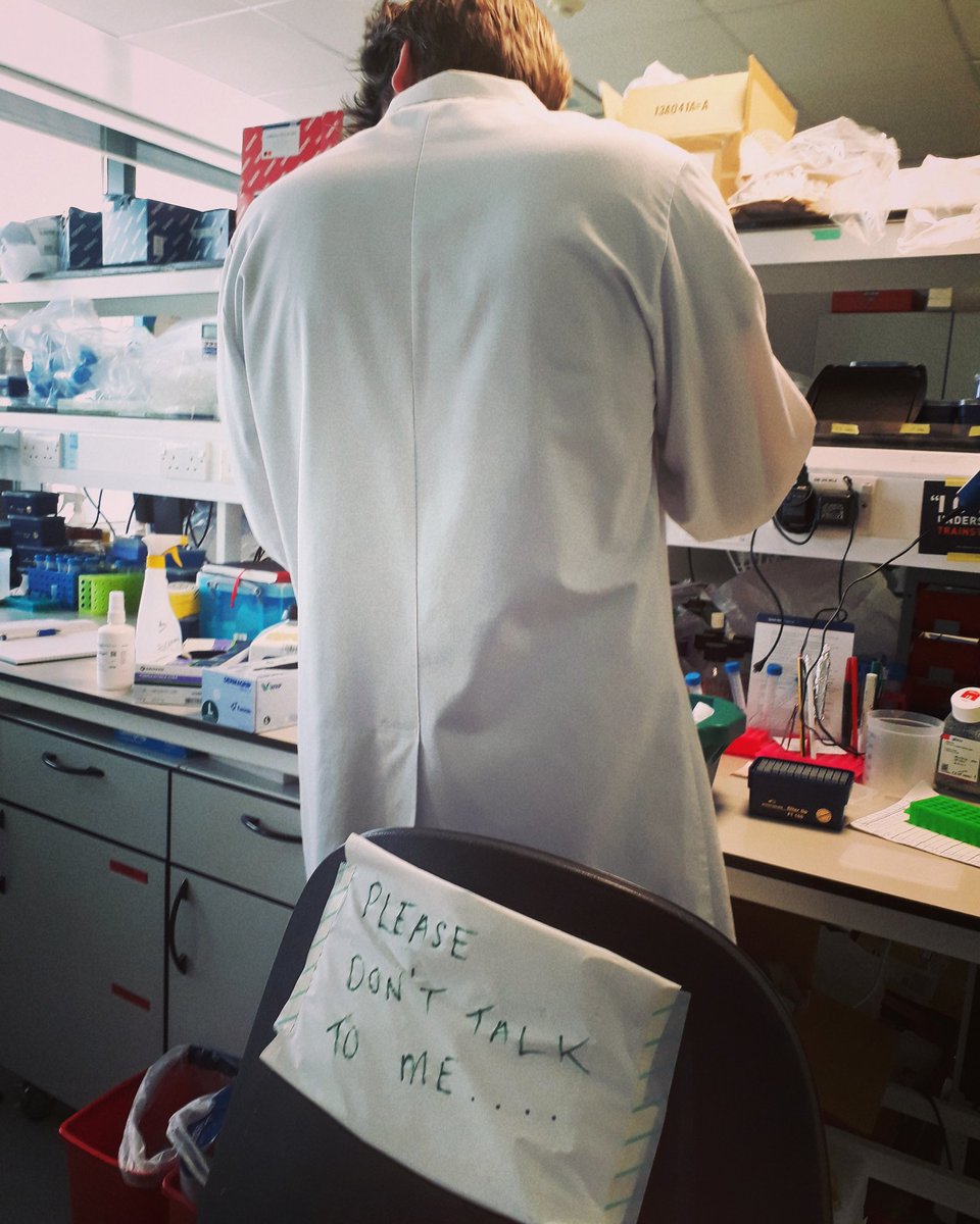 There is some serious science going on at the POG this afternoon 👨‍🔬🔬🤓
<a href="/MichaelMoles/">MM</a>

#POG #science #leukemia #UofG #bloodwise #research #friyay