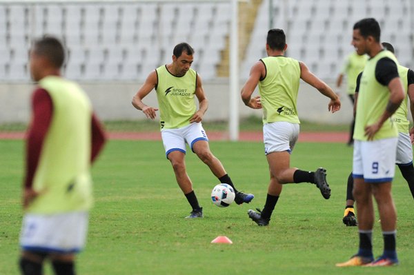 DiarioPrimicia's tweet photo. #Deportes | Mineros de Guayana dio los últimos toques a su preparación este jueves en el CTE Cachamay en una sesión a puerta cerrada para viajar este viernes a Caracas a enfrentarse a Metropolitanos en la segunda fecha del Torneo Clausura https://t.co/rgRyZIIDdl https://t.co/PphhdLT95O