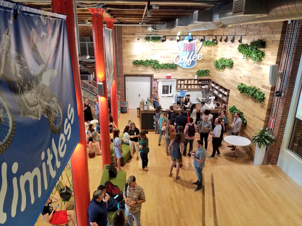 trishofthetrade's tweet image. Here at #CreativeMornings #Boston! This month's theme is #CMintention, and the @Boston_CM speaker is @erinpearson! #alwaysbelearning