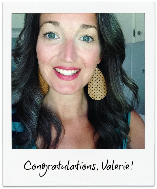 RedAppleLipstic's tweet photo. Congratulations, Valerie! You're the next winner of the #redapplesummerselfie giveaway ๐ Valerie is looking gorgeous and rocking the lipstick in the shade called Love My Kiss ๐ Show her some #redapplegirl love ๐ https://t.co/BdqvxpbkTB