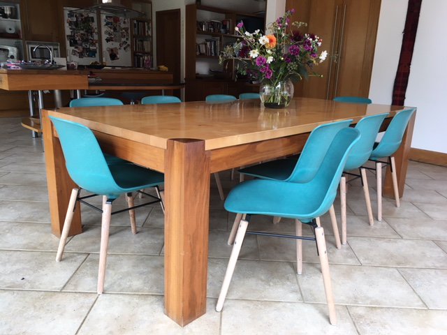 solidwool's tweet photo. "Even better than we had expected.... they are comfortable, beautifully made and were so easy to assemble". Happy customers, happy factory. https://t.co/GqyQ5VWnvh