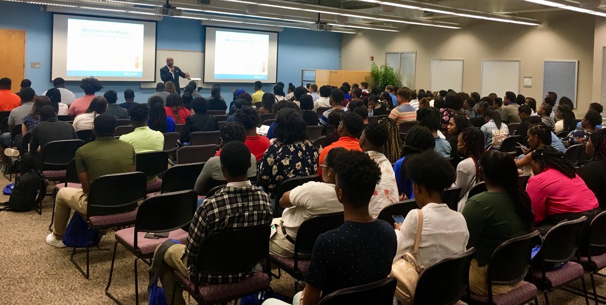 DawnLockhart's tweet photo. #MYAWP Celebration has kicked off with hundreds of youth @DonovinDarius “This is a call for leadership, leadership of yourself. You can and You will.”@CityofJax https://t.co/JHp8tuzDno