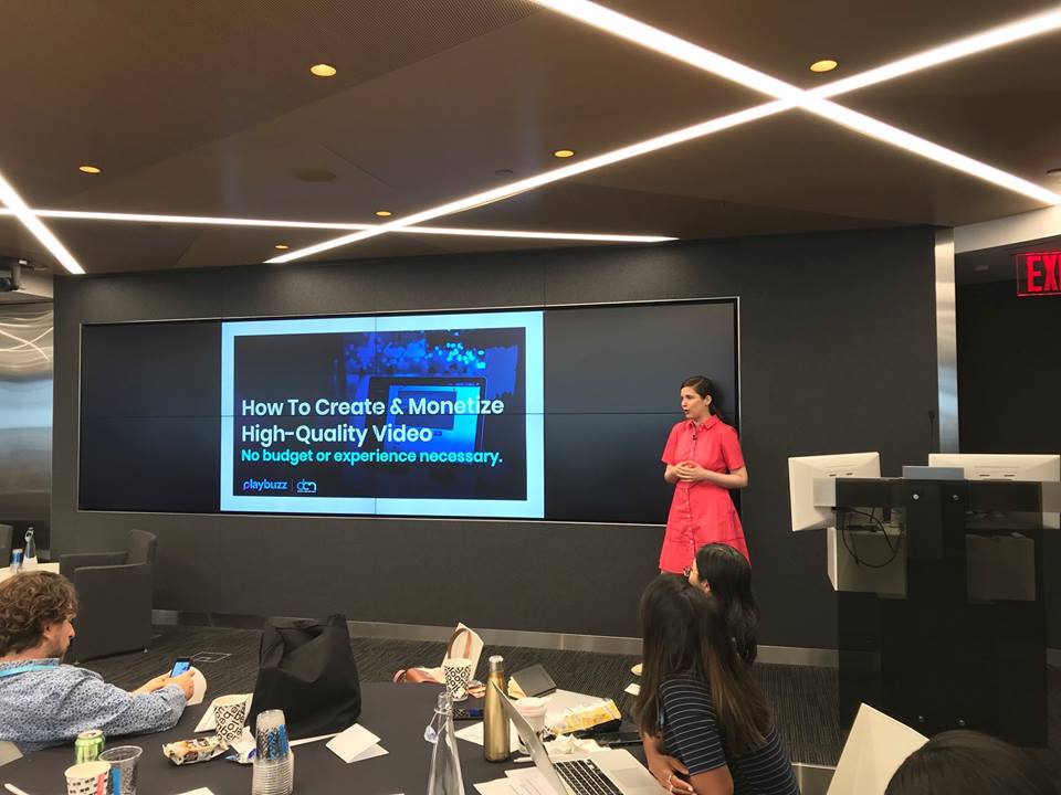 PlaybuzzBiz's tweet image. #throwback to when our Chief Storyteller Shachar spoke at NYC's @DCNorg's Video Day on how to create and monetize video with Playbuzz Video! #GettingBuzz #DigitalContentNext #DCN2018