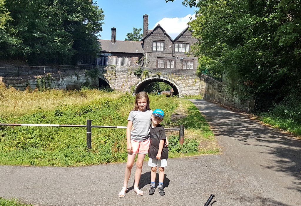 McJonesy59's tweet image. Lovely leisurely bike ride with the kids up the #loopline enjoying the warm weather again 🚴‍♂️🚴‍♀️💪🏼 #familyfun #familytime