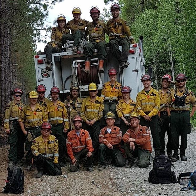 OntarioOverland's tweet image. These are the faces of true #HEROS thank you to all or fire crews battling the forest fires in Ontario. Stay safe out there! #keyriver #mnr #opp #firefighters ift.tt/2LFtQd3