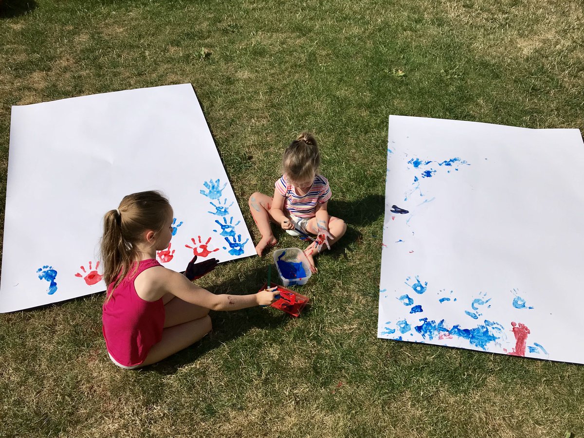 GIVEAWAY |  Our partners <a href="/MarkLatchPrint/">Mark Latchford Print</a> have got approx 100 1.5m x 1m sheets of paper (shown in picture) we cant use or do anything with. Please feel free to come in and take it off our hands. 

Like and we will send our address for collection!