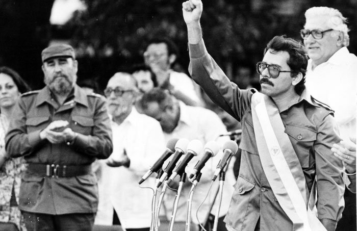 DrPiloto83's tweet photo. Hoy en #GuerradePosiciones analizamos la debacle sandinista y la crisis en Nicaragua. Y además la cumbre de los BRICS y como siempre, la Semana de Donald. https://t.co/brECFEi0S8