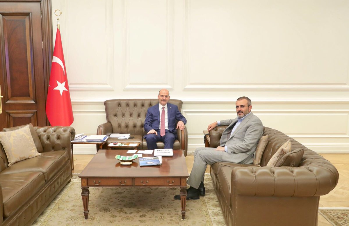 İçişleri Bakanımız Sayın <a href="/suleymansoylu/">Süleyman Soylu</a>’ya hayırlı olsun ziyaretinde bulundum, kendisine yeni dönemdeki çalışmalarında muvaffakiyetler diliyorum.