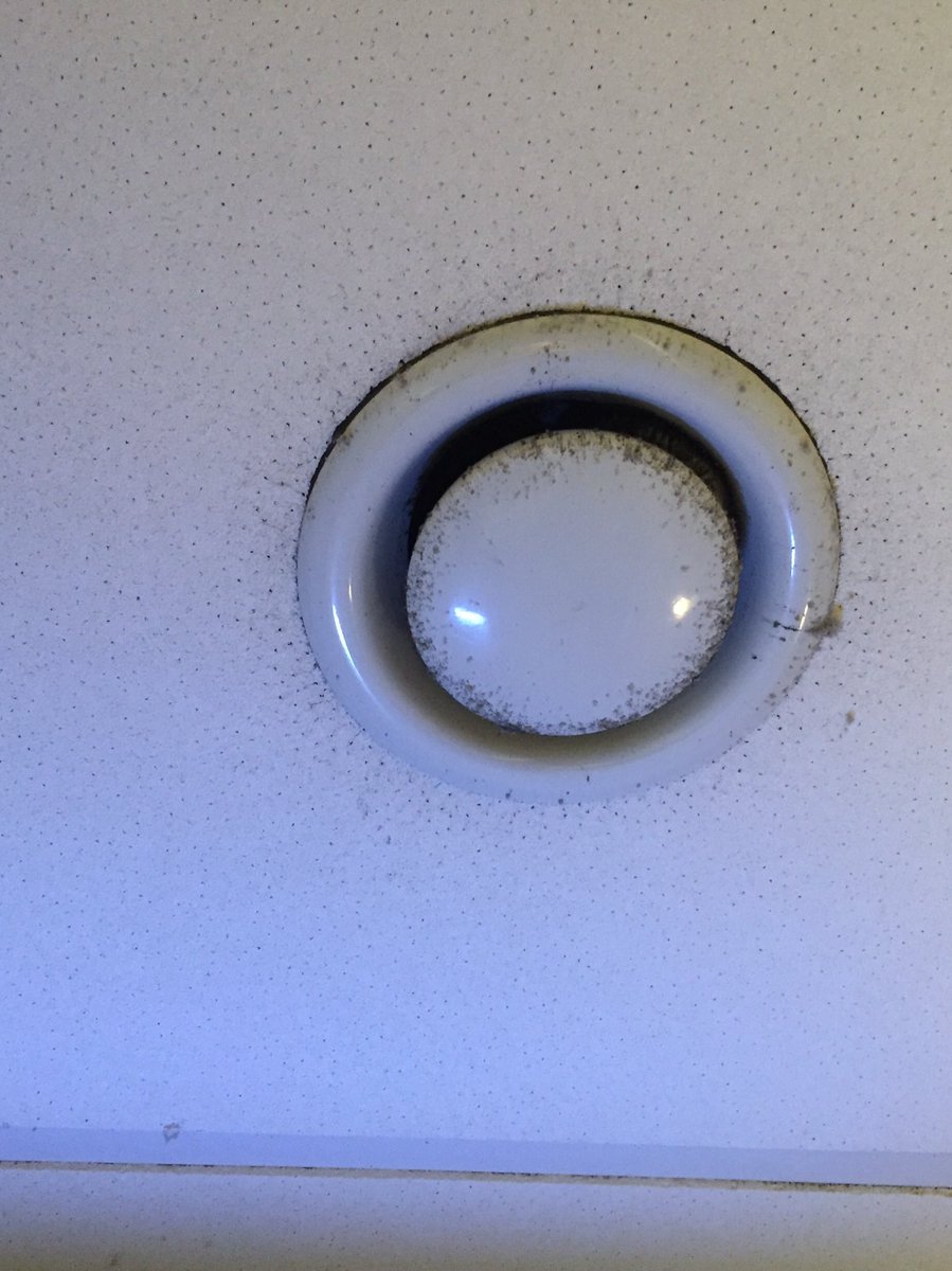ZS_Pilot's tweet photo. @kingshakaint @BidvestLounge this is the  airflow outlet in the men’s toilets 🤢 
How can it flow fresh clean air when it’s outlet is contaminated. https://t.co/FVeZN56UnR