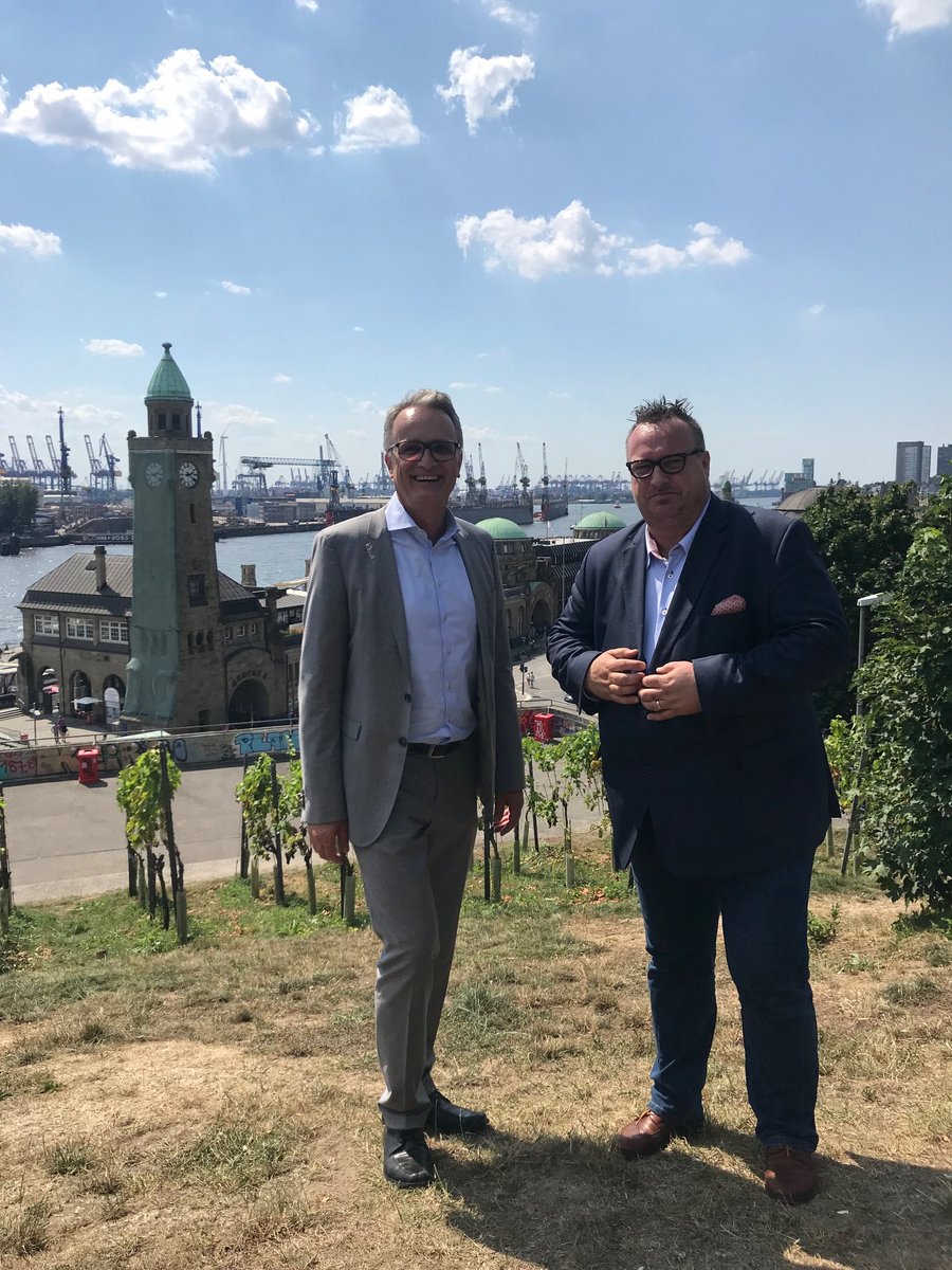 BWI (@hh_bwi) on Twitter photo Pfalz meets Hamburg - in bester Lage: Staatsrat Andreas Rieckhof mit seinem Amtskollegen aus Rheinland-Pfalz, Staatssekretär <a href="/BechtAndy/">Andy Becht</a> hier am Stintfang. <a href="/rlpNews/">Landesregierung Rheinland-Pfalz</a> Pfalz meets Hamburg - in bester Lage: Staatsrat Andreas Rieckhof mit seinem Amtskollegen aus Rheinland-Pfalz, Staatssekretär <a href="/BechtAndy/">Andy Becht</a> hier am Stintfang. <a href="/rlpNews/">Landesregierung Rheinland-Pfalz</a>