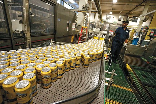 TheSentinelBiz's tweet image. Trump aluminum and steel #tariffs brewing trouble for Colorado #beer makers ow.ly/3Sje30l9fwP #TrumpTariffs #TradeWar #ColoradoBeer #CraftBeer #CObiz #COpolitics #AluminumTariffs