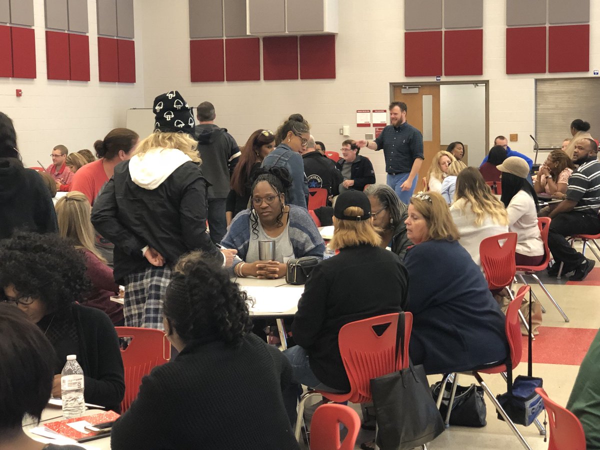 angeeshaker's tweet photo. @CLEMetroSchools K-8Redesign Teams assessing learning in an Inquiry classroom with @InqSchls #inqCMSD Summer Institute. https://t.co/XR7oD19zl7