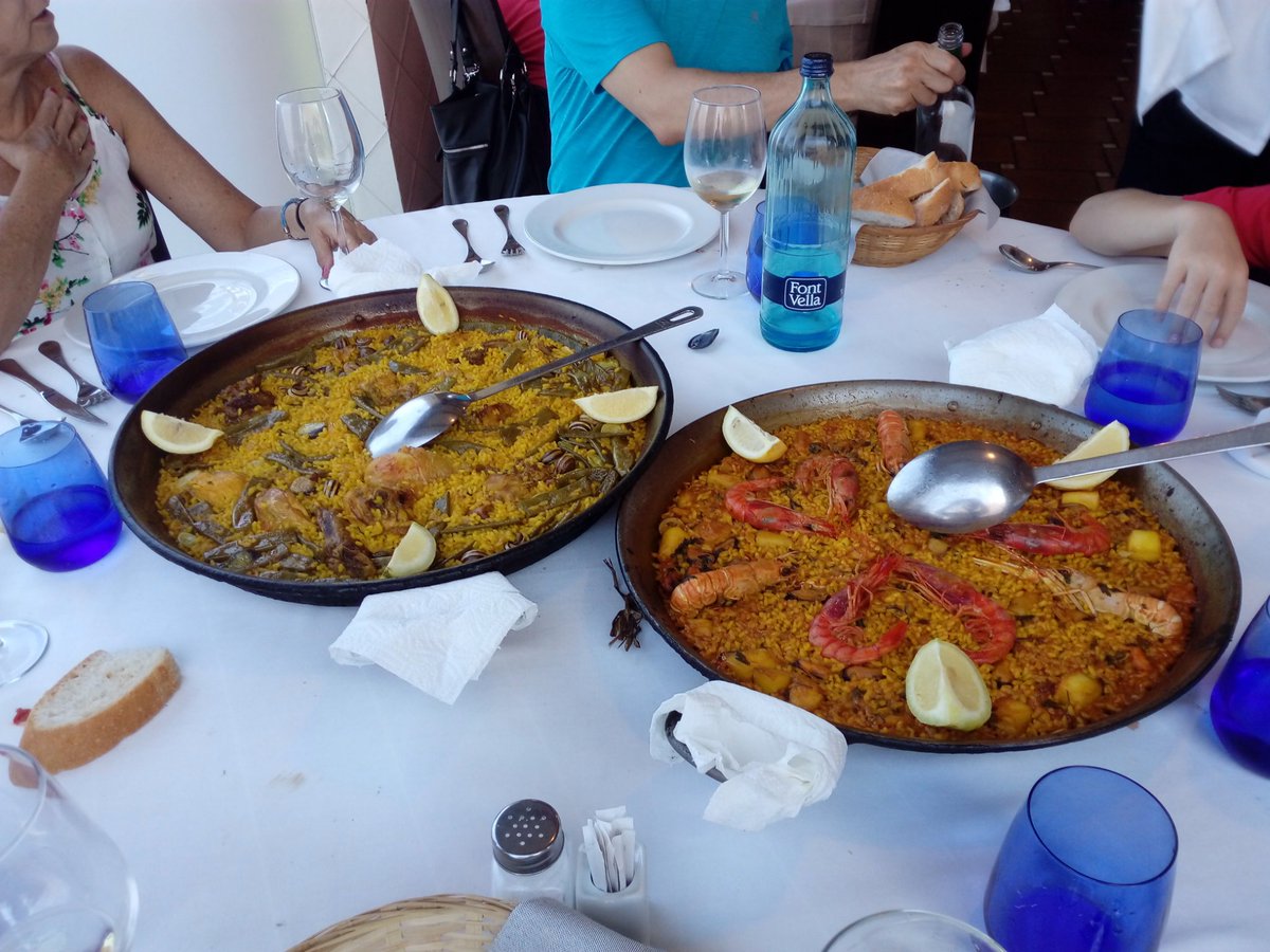 jordivilaro70's tweet photo. I després d'un banyet al Saler (Albufera), ara toca les pertinents paelletes a Pinedo #checollons #Valencia 😋
cc @ramonroyo @PratNur @SeilatheSecond https://t.co/kVb4AbMdjE