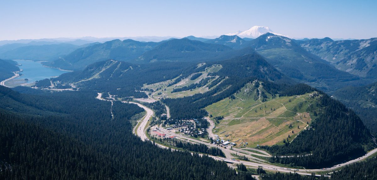 Summer in the Central Cascades 😍

Mark Erickson recently captured this amazing mid-summer view of the stomping grounds.
#SummitatSnoqualmie #snoqualmiepass #mtrainier #interstate90 #lakekeechelus