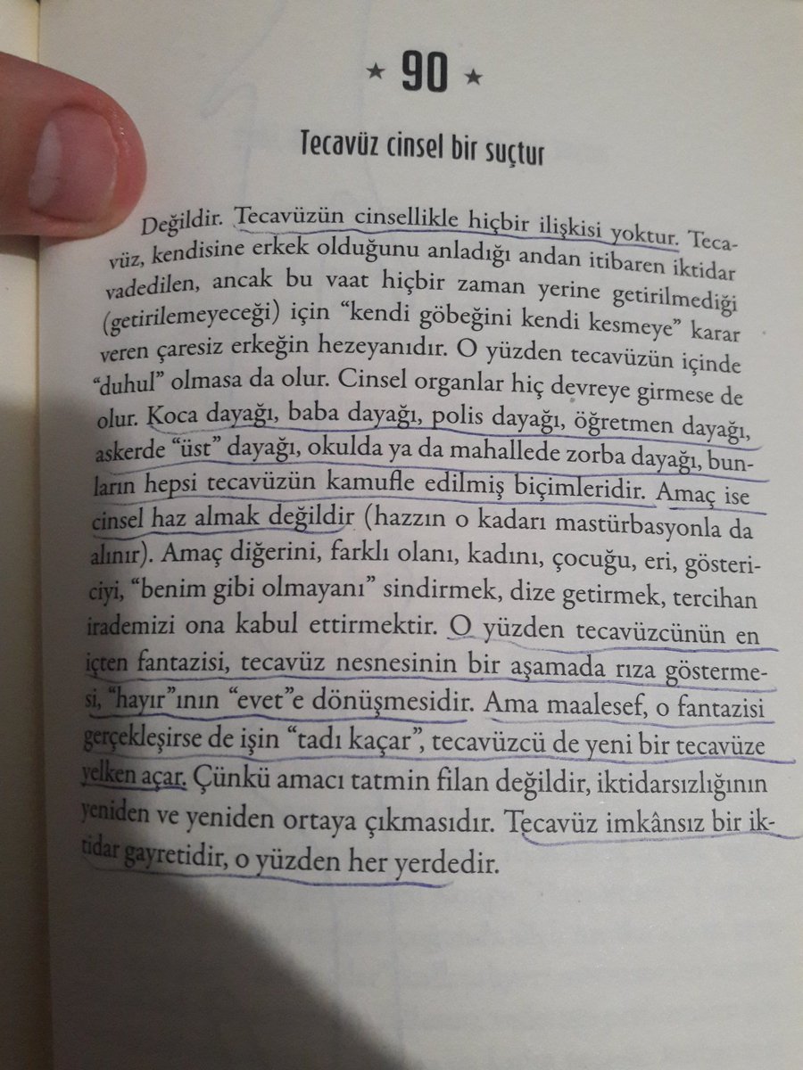 #bülentsomay ne yazsa okurum. politik olarak aynı yerde durmasak da sosyal kültürel çalışmalarda turkiyede enfes bir yeri dolduruyor. cinsellik meselesiyle ilgili beni şaşırtan bir bilgi sunmamasina rağmen (birkaç bolum hariç) tabii ki okuması müthiş zevkli bir kitap.