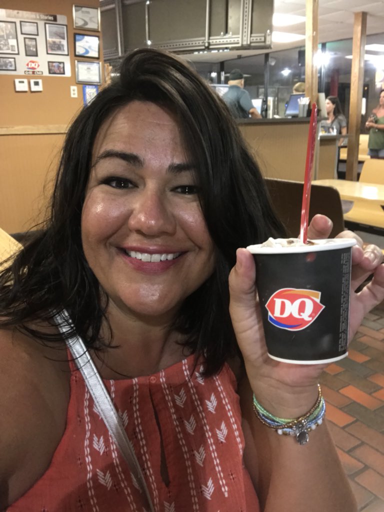 YvetteBernal1's tweet photo. Trying to beat the heat with a blizzard! ⛄️❄️🌬
@LearningPonies 
#ThePonyWay 
#LVESsummer 
#coldtreatfromDQ https://t.co/wMnqBsiGqT