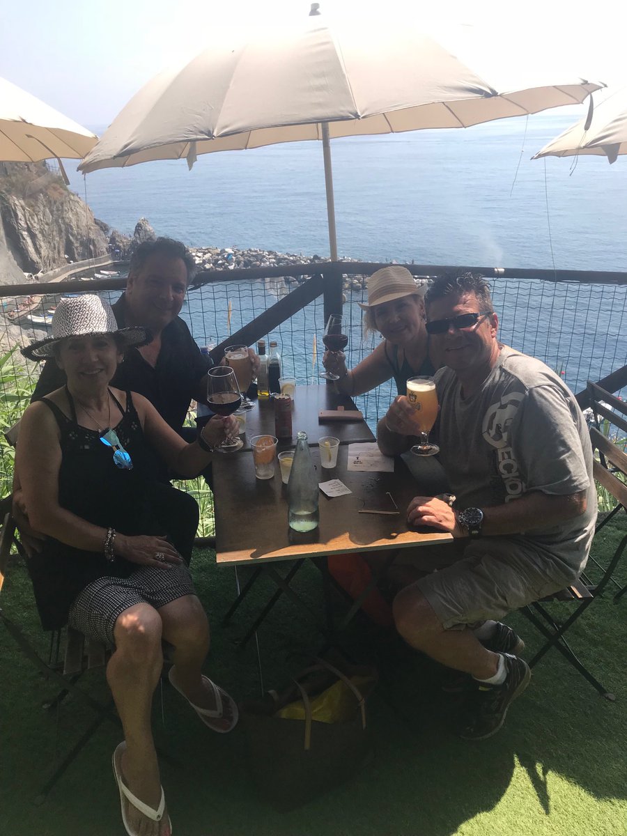 SeviRossi's tweet photo. Restaurant w the best view Nessun Dorma @Punta Bonfiglio, Manarola #cinqueterre https://t.co/fd48faYeAm