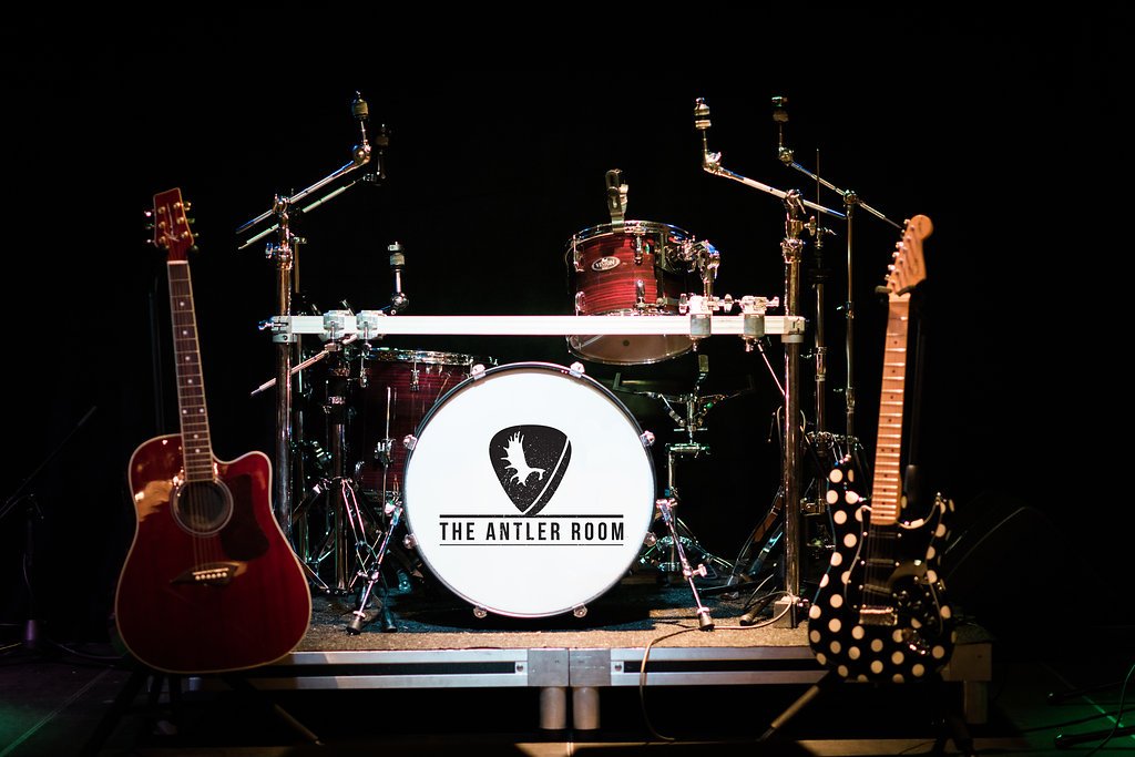 the_antler_room's tweet photo. Who's coming to see #FlashJohnson tonight? #antlerroom #livemusic #toronto https://t.co/qjLM8gIRKY