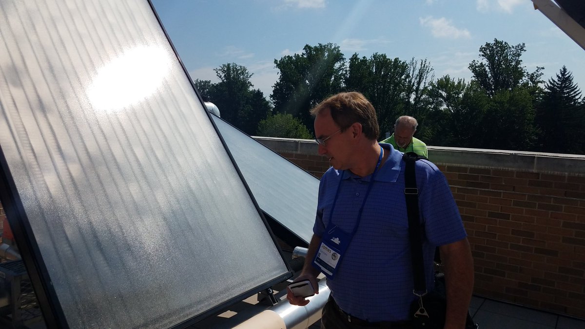 NR_VTEEA's tweet photo. Discovery Elem School tour. Solar classroom on the roof.   #vteea #VTEEA18 @VA_TechEd https://t.co/Sm2xJo9g0d