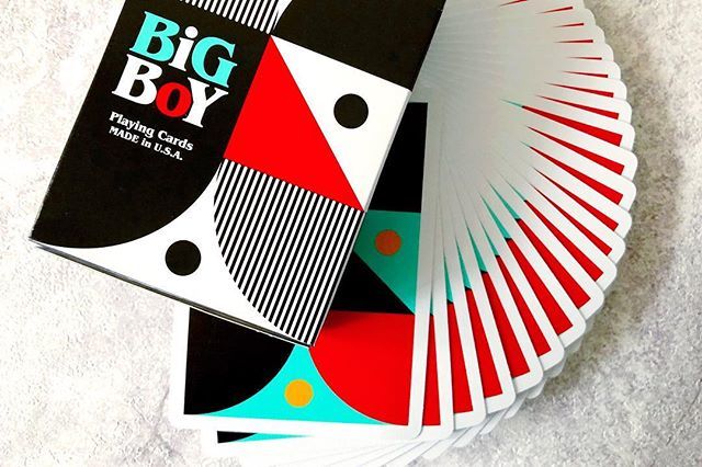 RareDecks's tweet photo. Big Boy is back and even more bold! Big Boy No.2
📷 by @kardify 
#playingcards #cardistry #magic #poker #cardporn #rareplayingcards #bigboy #bigboy2 https://t.co/Q4mMHUl1es