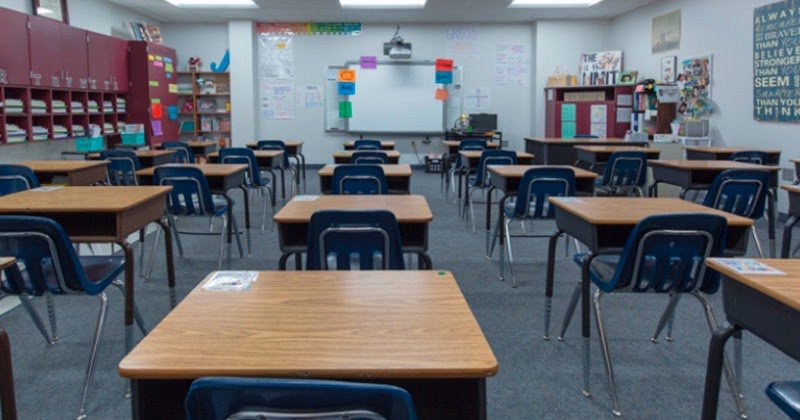 MagazineETH's tweet image. جريمة قتل بشعة في صف المدرسة ... والقاتل ينتحر!! dlvr.it/Qcz6wG