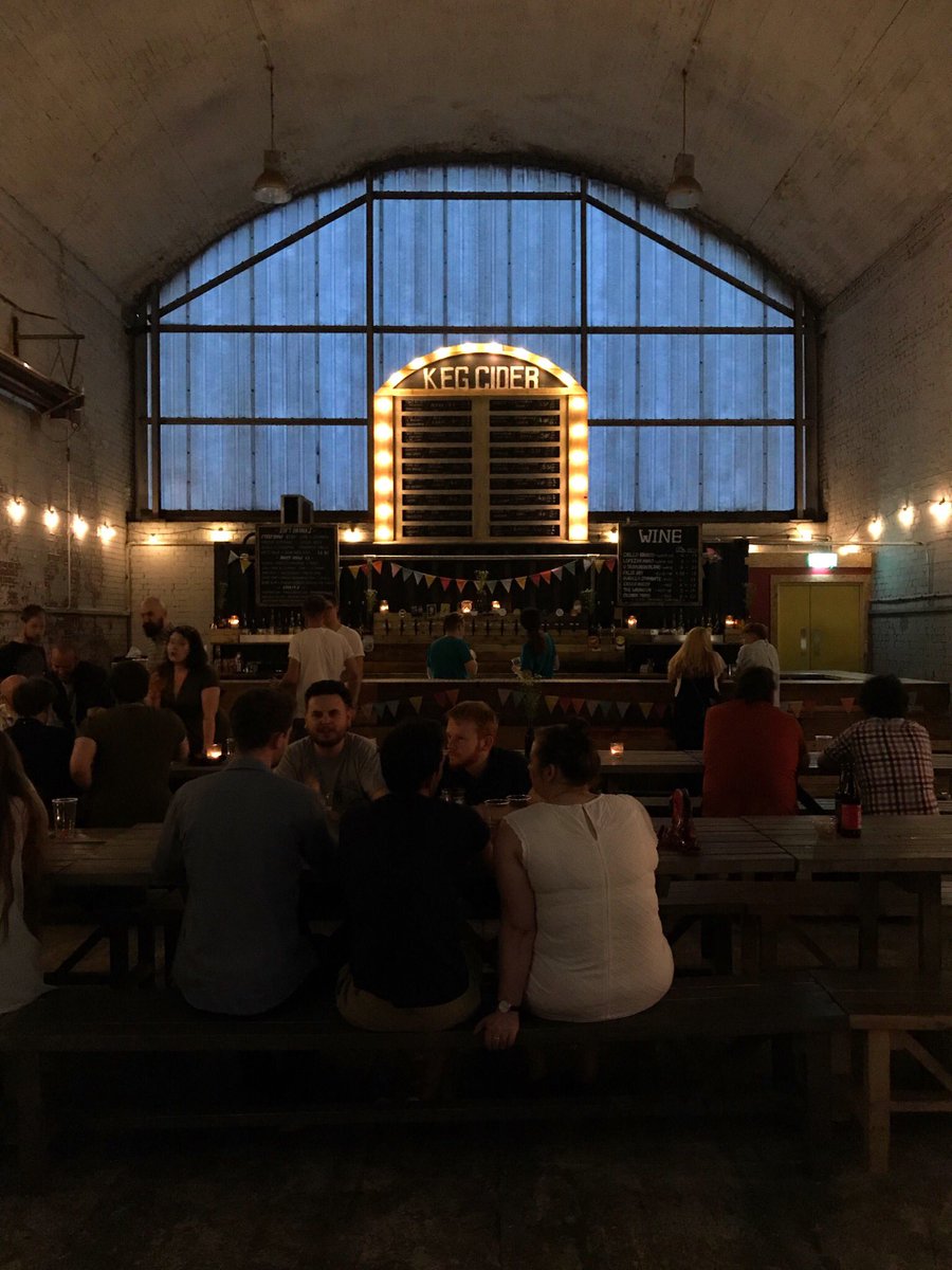 FSCMCR's tweet photo. It’s getting even cosier in the Club now that the sun’s called it a day.
 
Dim lights, industrial vibes and ciders all round? We could get used to this. 🙌🏼

#FCF18 https://t.co/0LJ16DIYQo