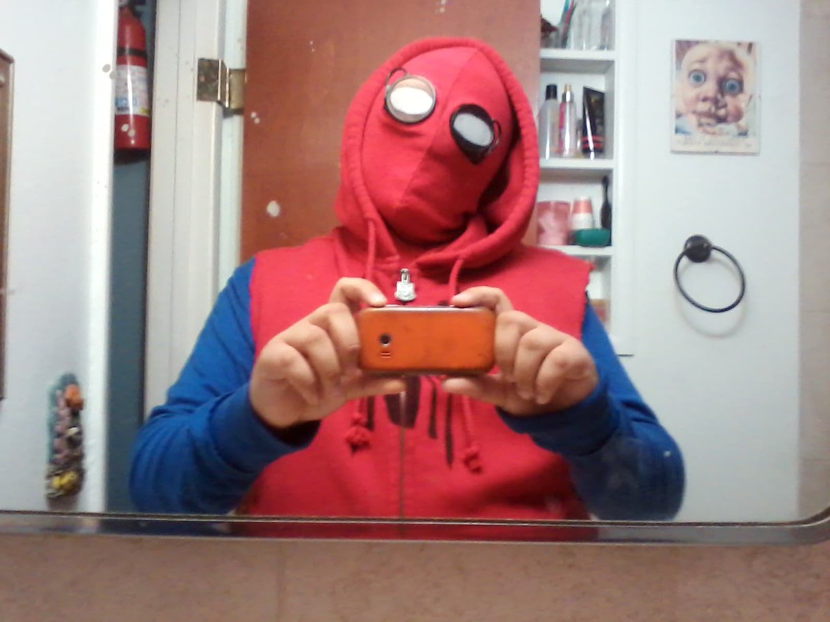 //I FINALLY got to taking pictures of my Homemade suit from Spider-Man: Homecoming. I hope you guys like it! 👊🕷️