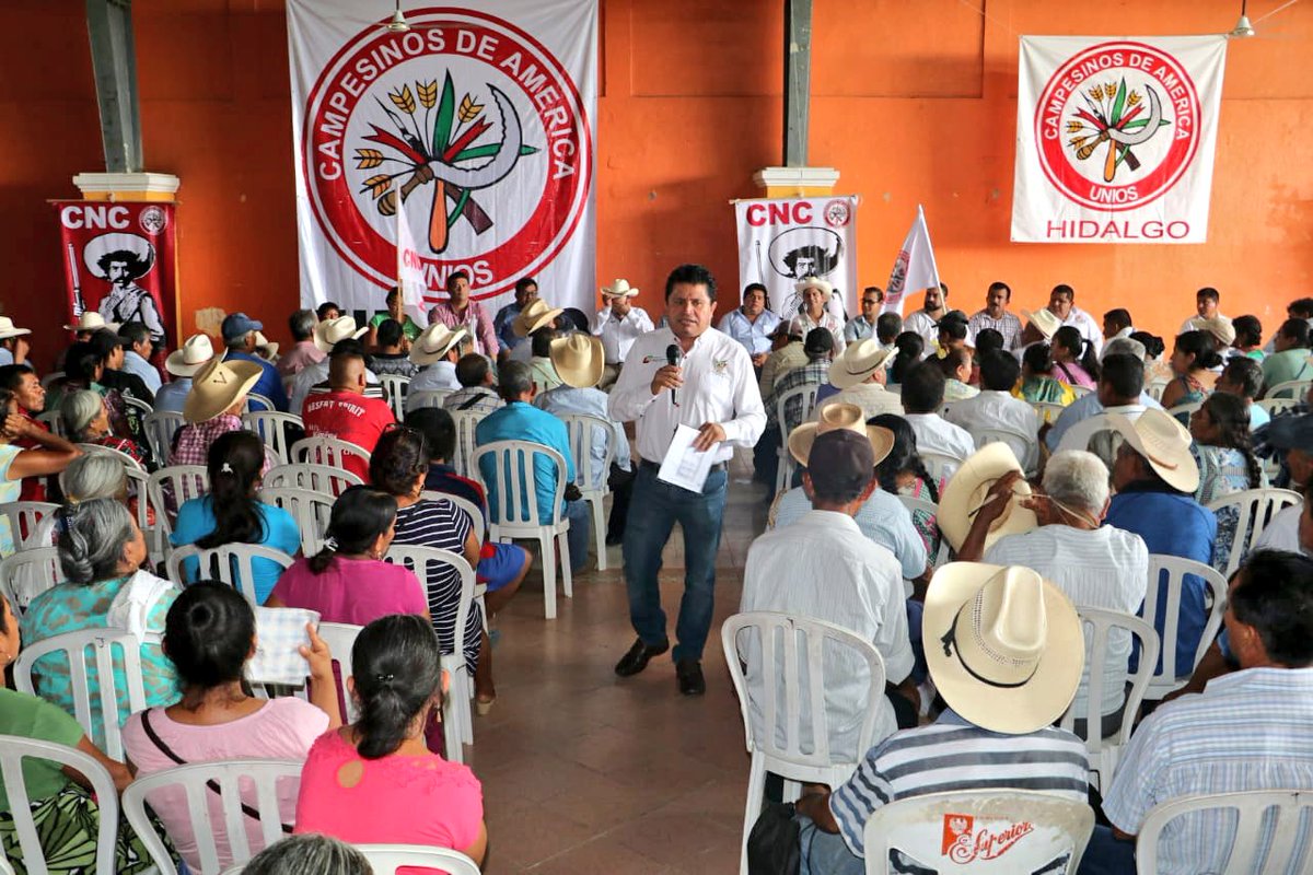 SEDAGRO_HIDALGO's tweet photo. Esta tarde el Srio. @Car_Muniz visita el Municipio de #Huejutla, para entregar a nombre del @gobiernohidalgo de @omarfayad Oficios de Autorización de apoyos de los programas de #Concurrencia y del #PIMAF. #CNC
#HidalgoCreceContigo https://t.co/9FvjGrqjSr