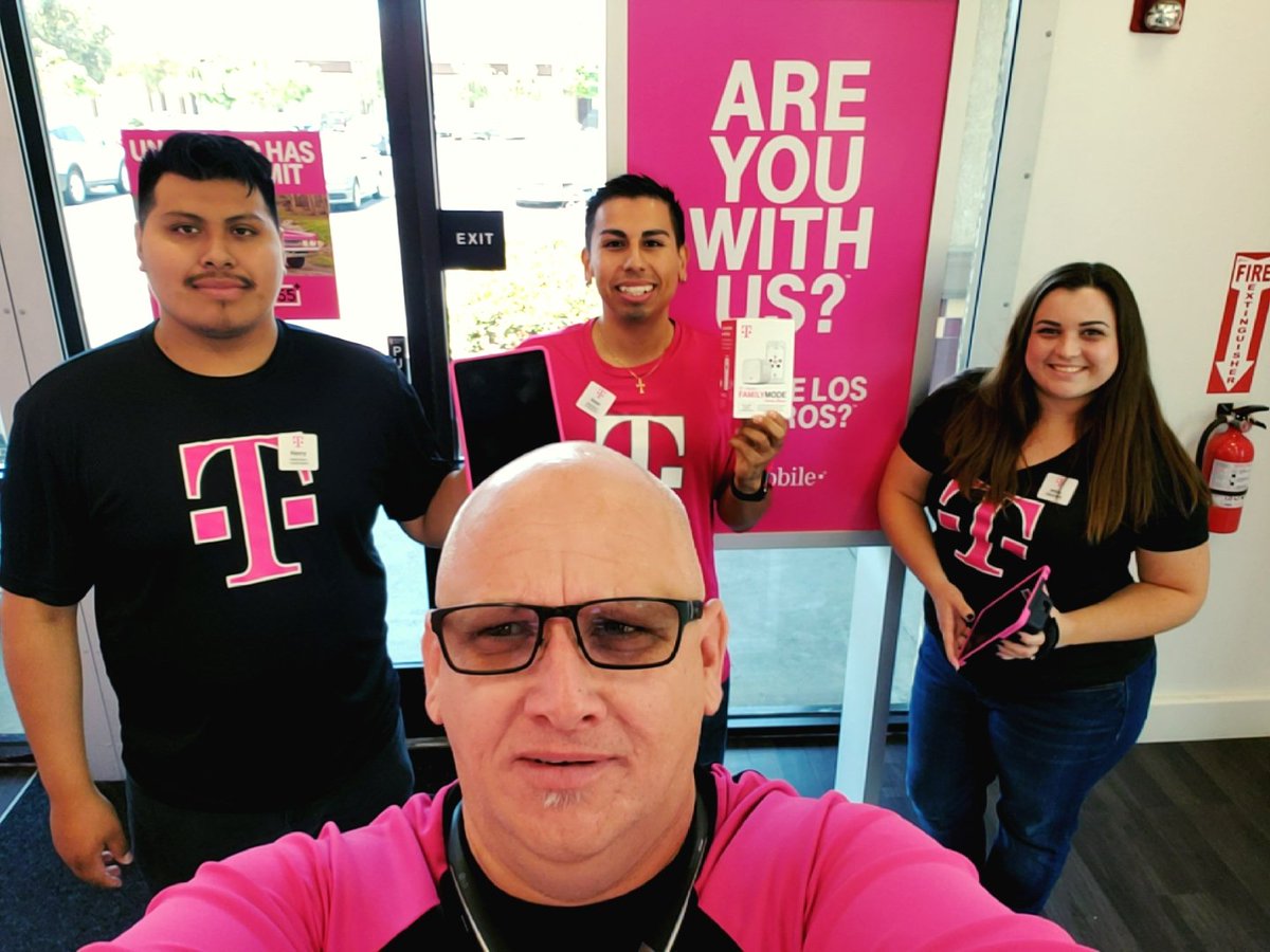 Eric D (@uncarrier_eric) on Twitter photo Doing some family mode training today in Arroyo Grande 124D
#FamilyMode
<a href="/isaac2691/">I</a> <a href="/onblanco7/">Oscar Blanco</a> <a href="/RealEWInc/">Exclusive Wireless</a> Doing some family mode training today in Arroyo Grande 124D
#FamilyMode
<a href="/isaac2691/">I</a> <a href="/onblanco7/">Oscar Blanco</a> <a href="/RealEWInc/">Exclusive Wireless</a>