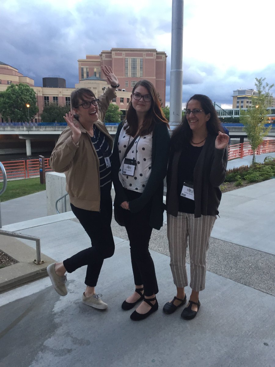 sarahbcarey's tweet photo. Had a great time at #Botany2018! Got to see so many friendly faces and meet awesome new people! Pictured w/me are ugrad Emily Lockwood and post-doc Lorena Endara from the Burleigh lab who do radical @flagellateplant research! #GoFlag https://t.co/sV0e5dv6AZ