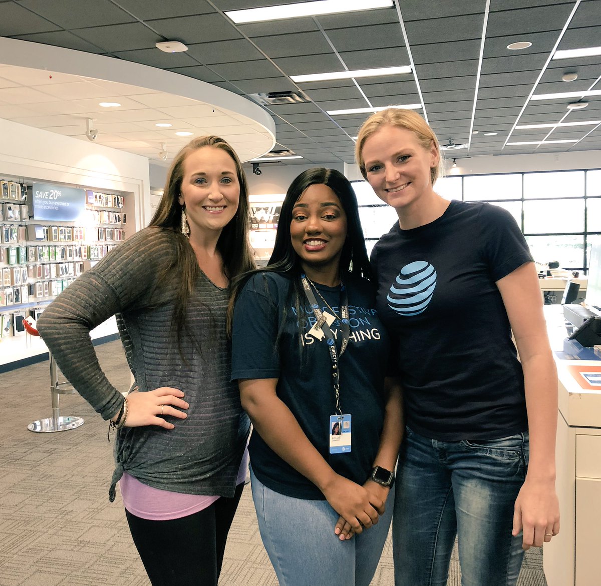 Congratulations to Kellie, #BearTowns FIRST #businessexpert of 2018!! #smallbiz #BusinessExpertSWAG #BizExpertAlert #StepUpYourBiz #MidAtanticTakeOver @cbritt1031 <a href="/MKeiling/">Monica Keiling</a> <a href="/GKeiling/">Greg Keiling</a> @MidAtlantic1860 <a href="/404girl/">Betsy Francis</a>