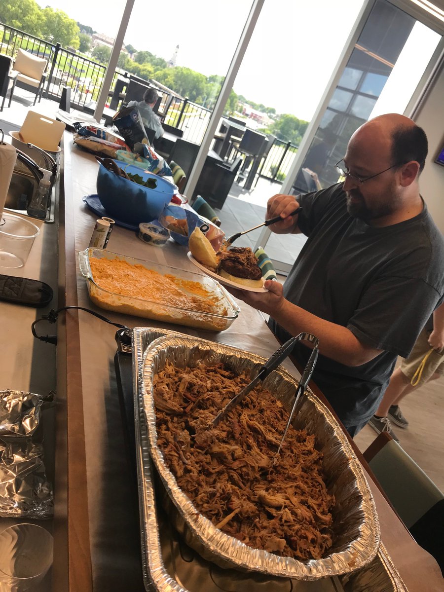 blueskycommerce's tweet image. Summer cookout pitch-in game is strong...🍔🥗🍪