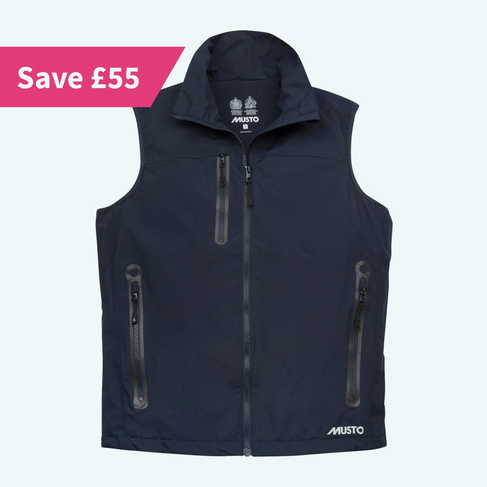 Half price Musto offer extended! Featuring the Musto Sardinia BR1 Gilet. Available with 50% off RRP for a limited time. Shop all Musto in the Outlet > bit.ly/2KMhegx #InchsOutlet