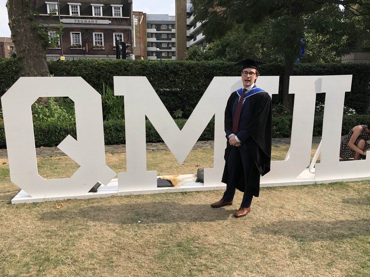 LucioCassia's tweet photo. #QMULGrad So proud, Matteo! https://t.co/Y8T4gJR754