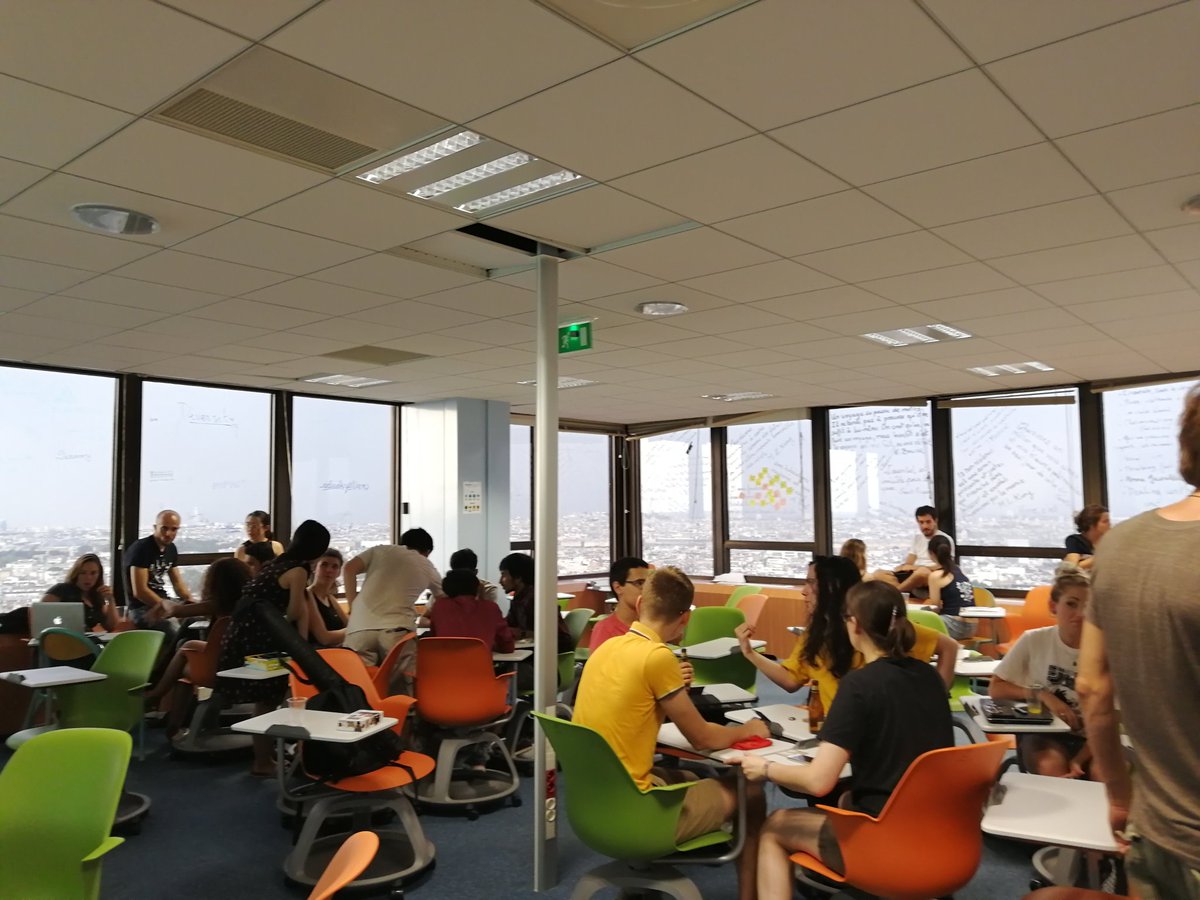 SDGCLaSS's tweet image. Final party ! Drinks &amp;amp; video!!! 
Our CRI Labs Summer School!!!
(　´・◡・｀)(*´∀`)~♥
#SDGs @criparis