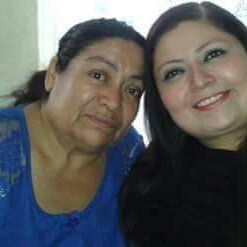 shayky80's tweet photo. Nunca que ese fuese a ser mi ultimo cumpleaños con ella 😭 la hubiese abrazado mas repetirle una y otra ves cuanto la amaba pero no lo hice siempre me crei que me seria eterna y no no fue asi 😭 #TeAmoMamita #BesosHastaElCielo 😘 https://t.co/m72nfa4g7n
